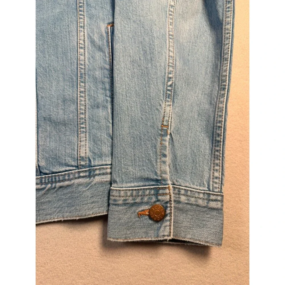 J Crew Men's Classic Denim Trucker Jacket Light Wash Indigo Eco Re-Imagined M